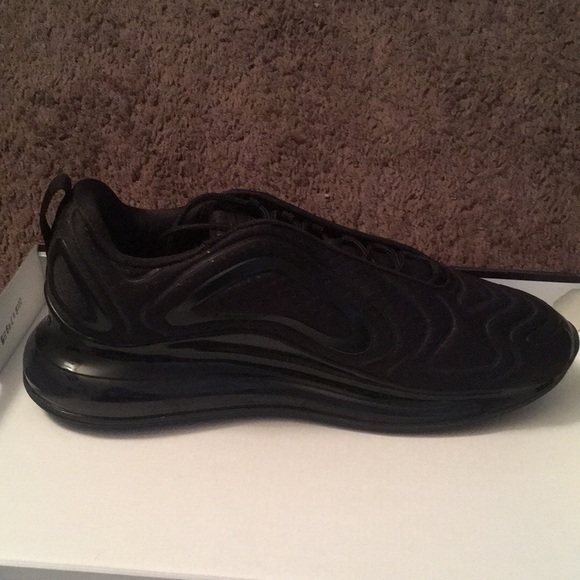 Men’s Nike Air Max 720 - Picture 2 of 7